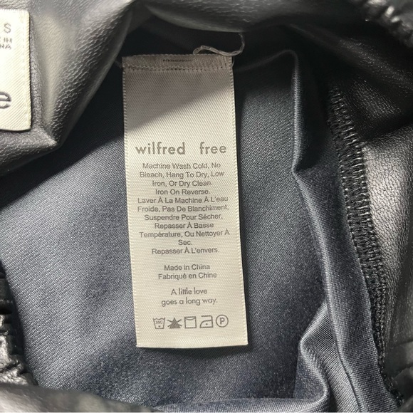Wilfred Free by Aritzia Black Daria Short Vegan Leather Leggings - size S - Picture 6 of 6